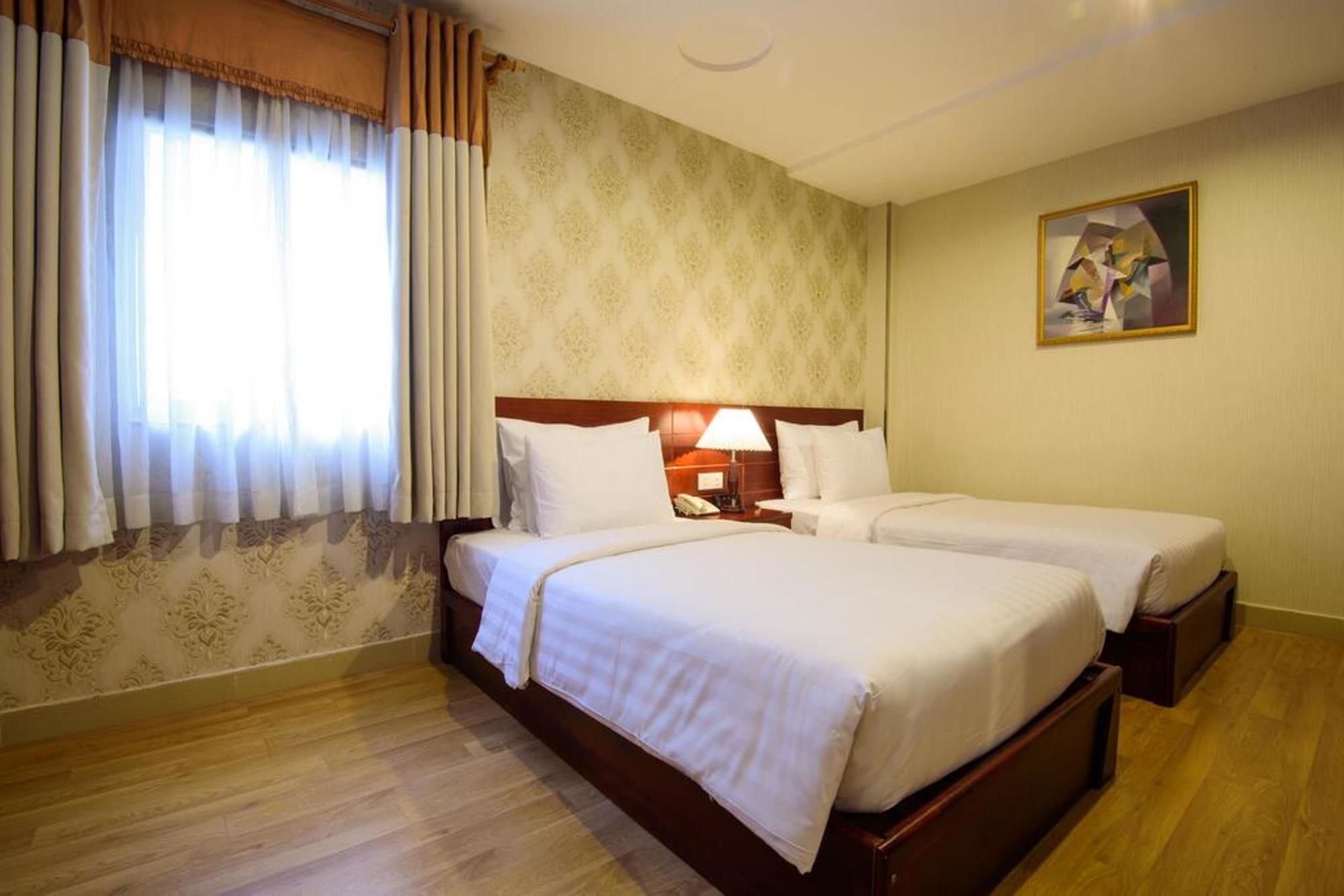 Morning Ba Trung Hotel